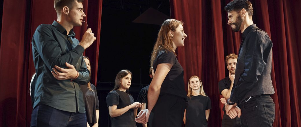 The Performance “Gloria” by Gloucester Stage Company Raises a Painful Contemporary Theme and Makes a Strong Impression on the Audience